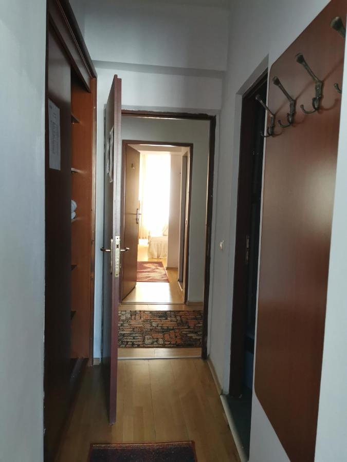 Hotel Unirea ฟอคชานิ ภายนอก รูปภาพ